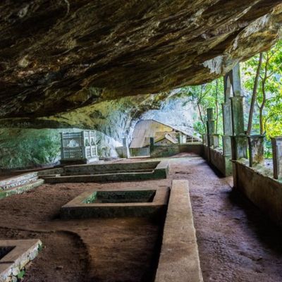 Jungle Trekking & Belilena Cave